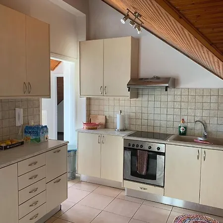 Athena's Sea View Apartment *